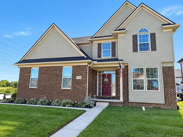 12304 Lincolnshire Dr, Sterling Heights, MI 48312