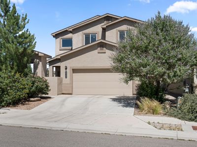 8940 Eagle Hills Dr NW, Albuquerque, NM, 87114