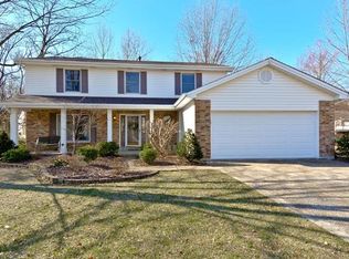 12 Quiet Brook Ct, Saint Charles, MO