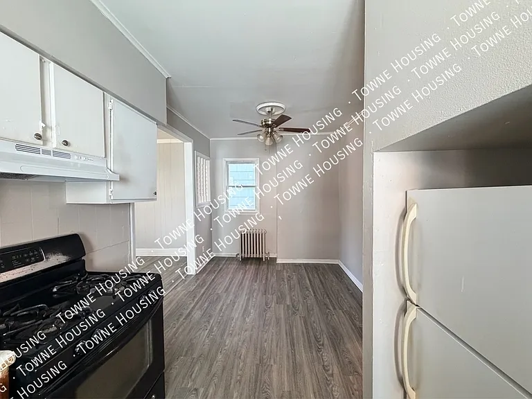 256 14th St #1 — Photo 6