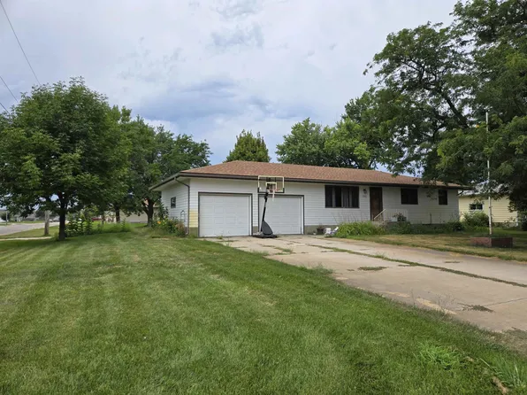 3352 50th Ave, Columbus, NE 68601