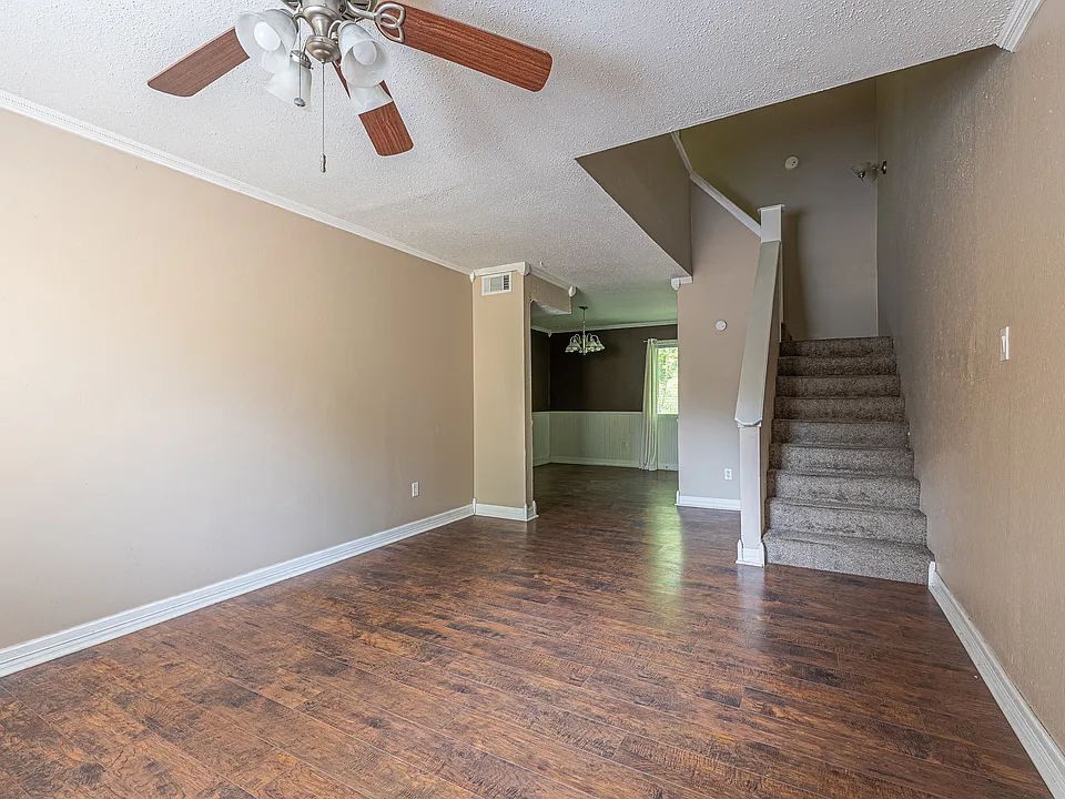 4403 Carter Creek Pkwy #2