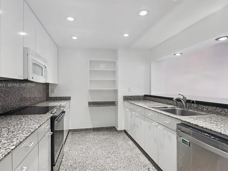 151 Crandon Blvd #120 — Photo 5