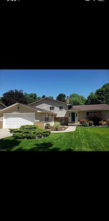 2nd image of 18118 Bonnie Ln