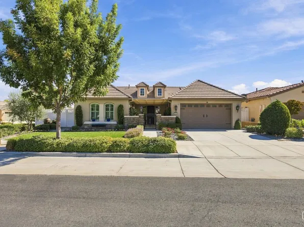 2010 Corvedale St, Bakersfield, CA 93311