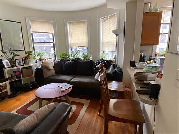 3rd image of 881B Massachusetts Ave #41