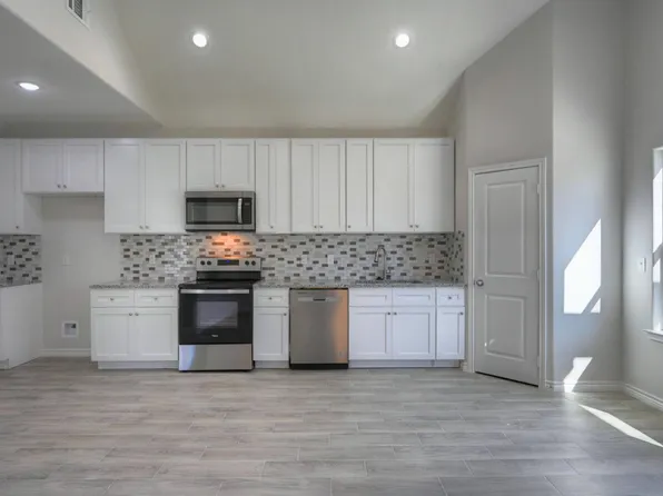10085 Calendar St, Willis, TX 77318