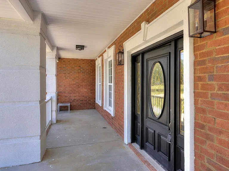 2090-4 Bridge Ct — Photo 3