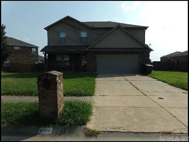 3 bed, 2.5 bath, 1848 sqft, $1,900 — Photo 2