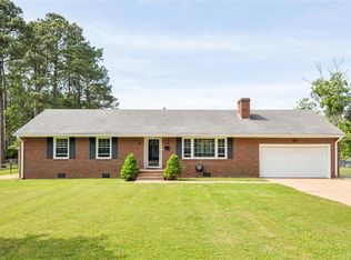 52 Lodge Rd, Poquoson, VA 23662