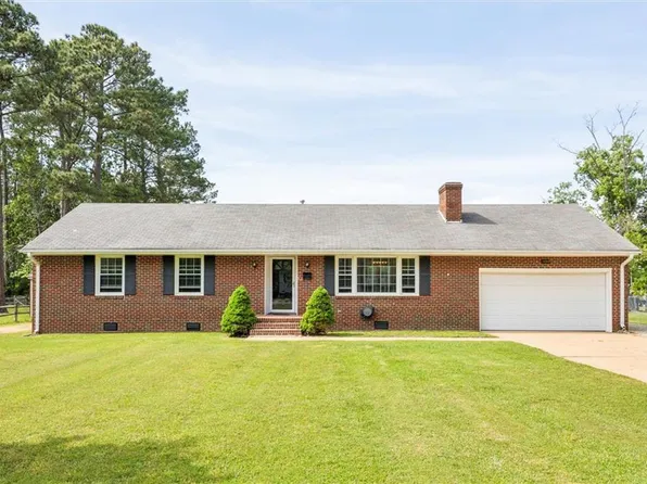 52 Lodge Rd, Poquoson, VA 23662