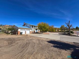 501 Canoncito Ave, Gallup, NM 87301