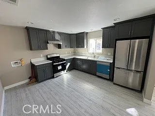 10537 Variel Ave — Photo 11