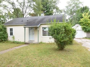 3902 E Saint Andrews Rd, Midland, MI 48642