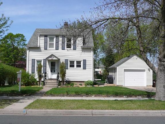 2nd image of 518 5th St W