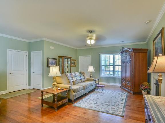 5th image of 1249 Willow Springs Dr