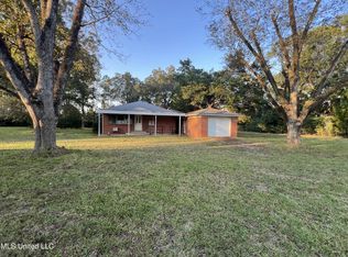 1143 Tom Jones Rd, Lucedale, MS 39452