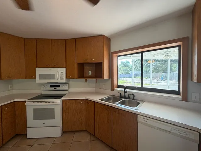 8313 Pat Blvd — Photo 27