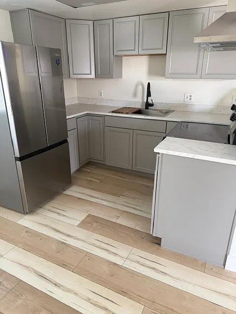 1300 Elizabeth Ave #14