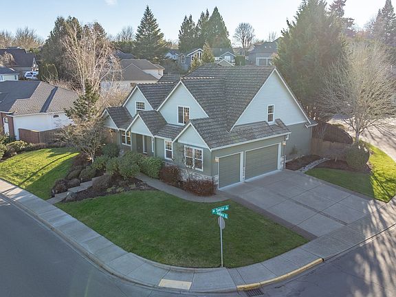 3rd image of 1924 NW Wallace Rd