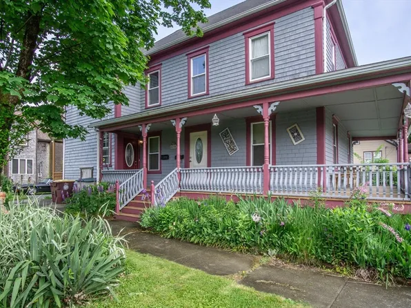 147 S Main St, Acushnet, MA 02743