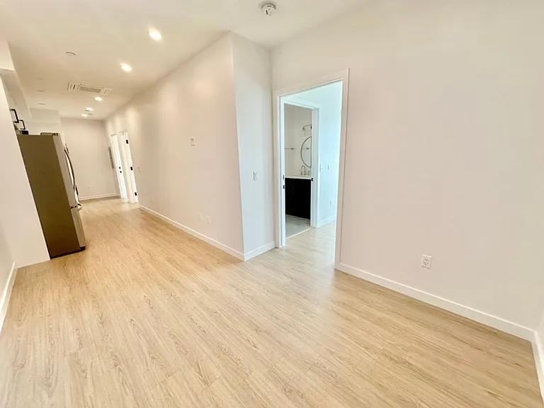 11500 Culver Blvd — Photo 22