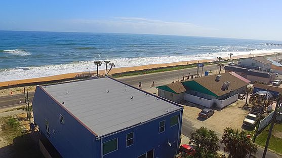 4th image of 901 N Oceanshore Blvd