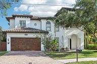 W Sevilla St-1705-007.jpg