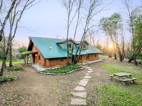 2nd image of 18085 Oak Tree Rd