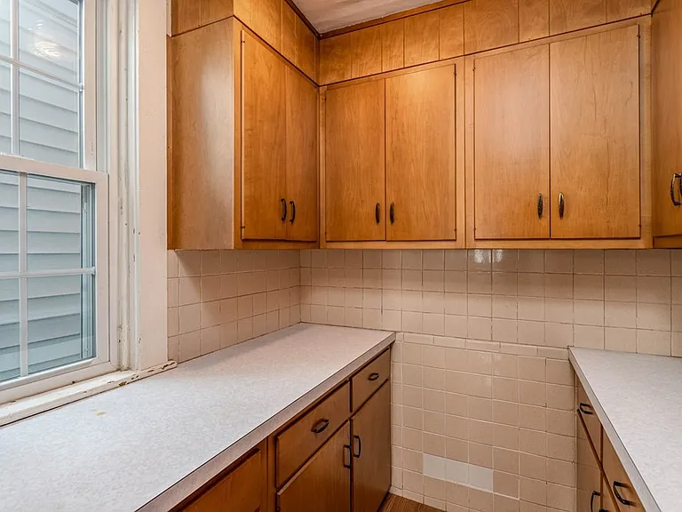886 Main St #2 — Photo 11