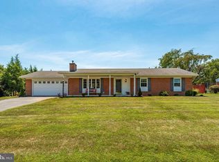 19211 Woodhaven Dr, Hagerstown, MD 21742
