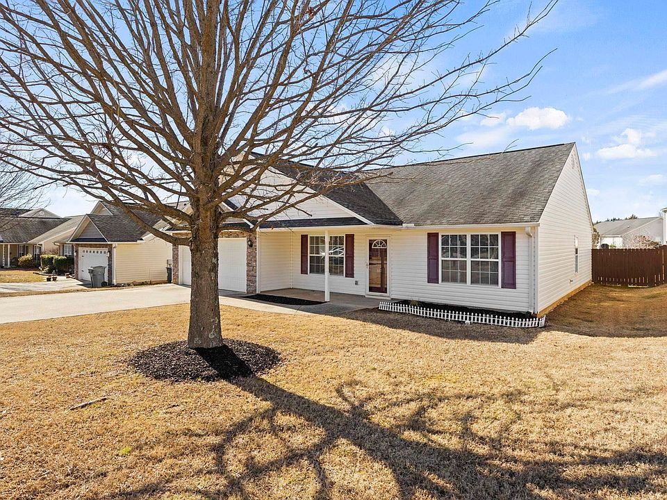 310 Carnahan Dr, Spartanburg, SC 29306 Zillow