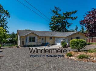 947 Diane Ave, Oak Harbor, WA 98277