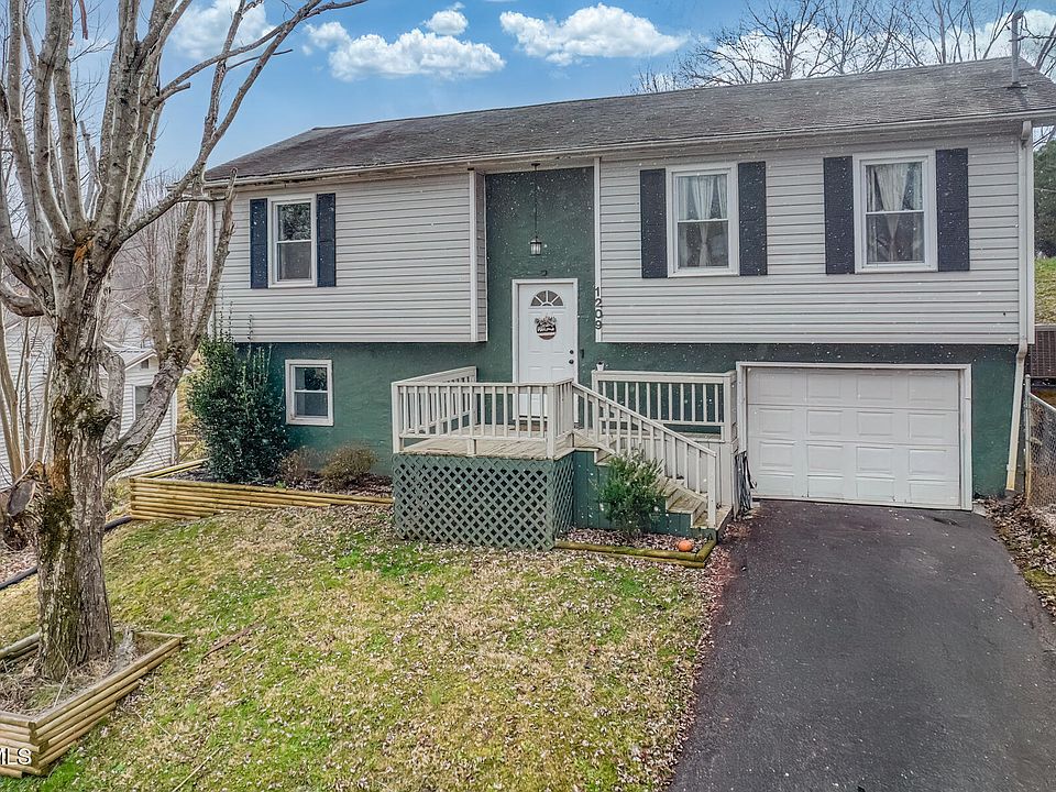 1st image of 1209 Idlewylde Cir