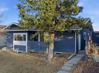 8426 N Berkley Rd NW, Calgary, AB T3K1B4
