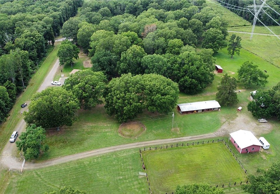 1st image of 158 Hayden Ln
