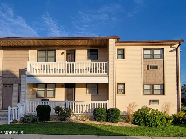 81 Wharfside Drive, Monmouth Beach, NJ 07750