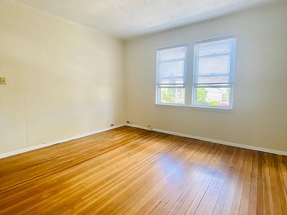 3rd image of 111 Grand St Floor 2