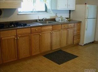 169 Sherman St, Brentwood, NY 11717