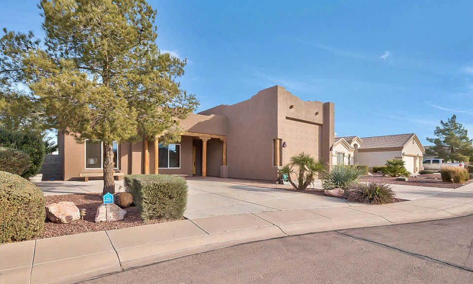 1st image of 944 W Crooked Stick Dr
