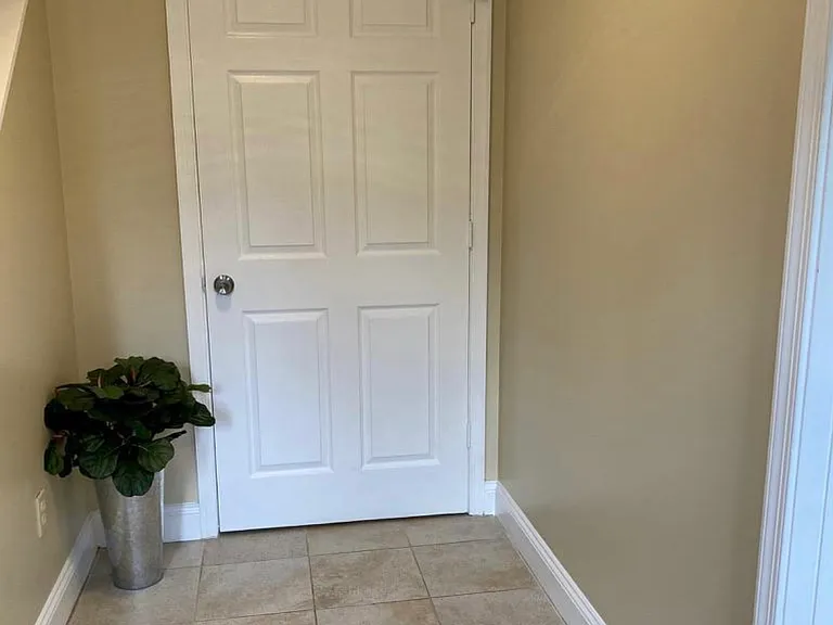 1040 Warbler Pl — Photo 16