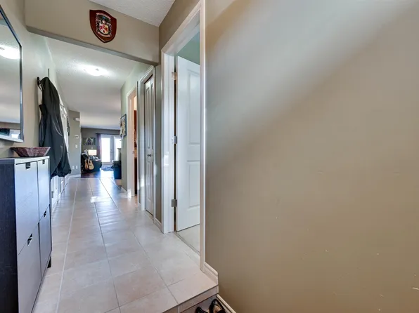 10 Woodcrest Ln #49, Fort Saskatchewan, AB T8L 0C7