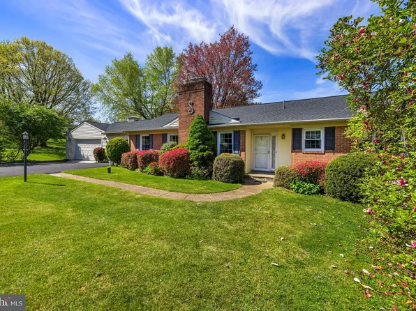 13108 Manor Rd, Glen Arm, MD 21057