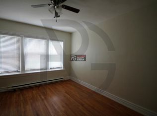 1058 W Lill Ave #TWO, Chicago, IL 60614