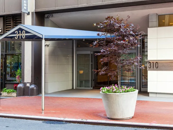 310 East 46th Street image 11 of 11