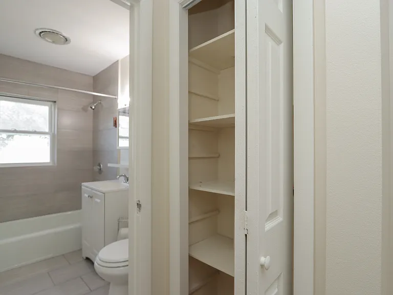 323 Montcalm St #L — Photo 26