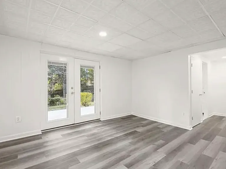 1721 Arbor View Rd — Photo 2