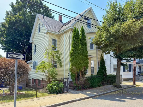 29 Wigglesworth St, Somerville, MA 02145