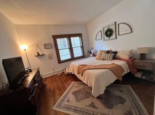 40 N Spring Ave APT 1, La Grange, IL 60525