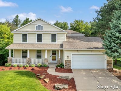 3825 Windwood Dr NE, Rockford, MI, 49341